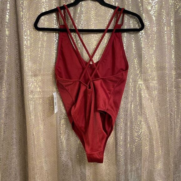 Hot Kiss Dark Red Ribbed Cross Back One Piece Swimsuit, L NWT - Picture 2 of 4